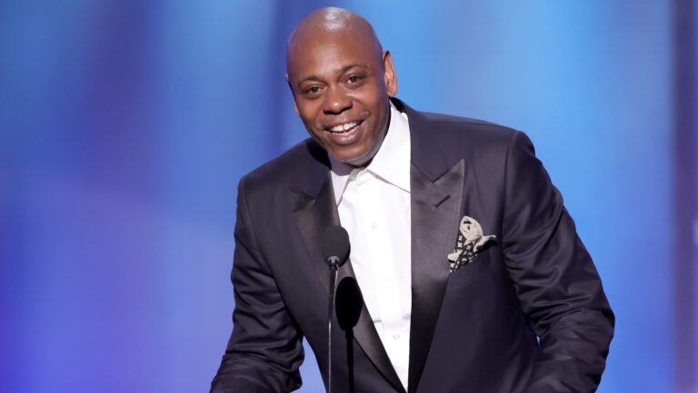 Dave Chappelle lance F-Bomb en direct sur CNN, ce qui rend la diffusion difficile
