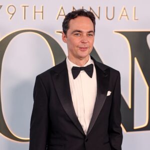 Jim Parsons dit qu'il n'était « pas heureux » pendant son passage sur « Big Bang Theory »