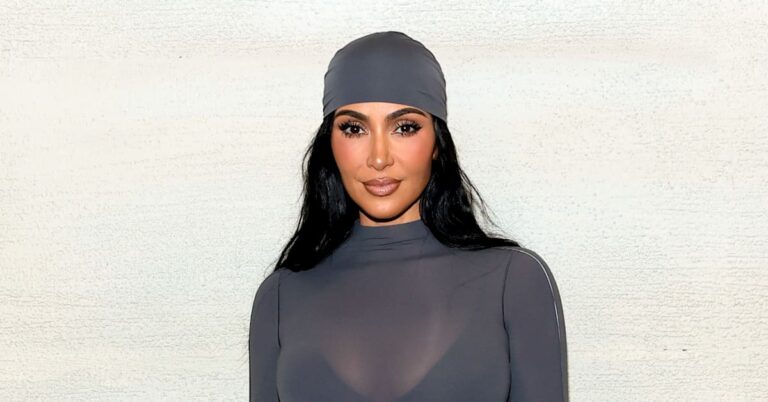 Kim Kardashian dépense 285 000 $ pour une Ford Bronco 1973 pour sa maison dans l'Idaho Mountain