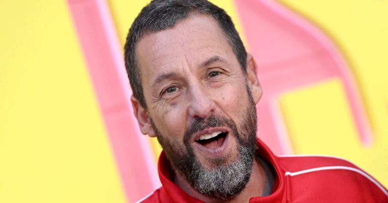 L'invité au mariage de Taylor Swift se souvient de la cérémonie « drôle » et « sincère » d'Adam Sandler