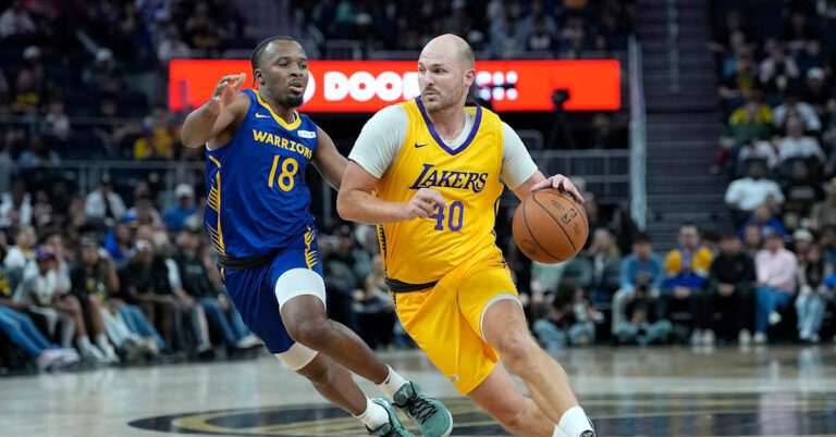 Rencontrez Jon Elmore, le héros culte de 30 ans de la Summer League 2026 des Lakers