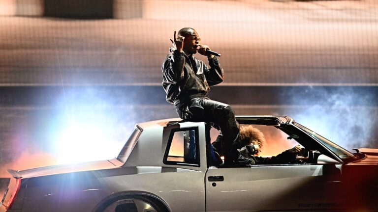 TI et Jamie Foxx se sont produits avec leurs enfants aux Bet Awards