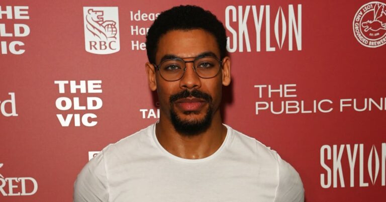 Aaron Pierre confirme qu'il est célibataire après la séparation de Teyana Taylor