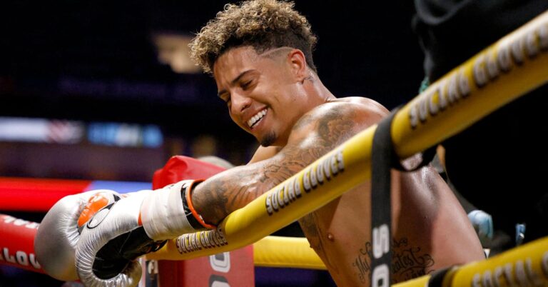 Austin McBroom bat FaZe Temperrr lors du KO au premier tour au Brand Risk 15