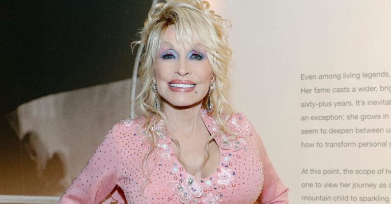 Dolly Parton, icône de la musique country, morte à 80 ans