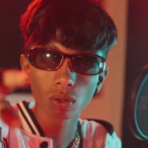Première : Rare's Viral "VASTRAA" Freestyle obtient une sortie officielle après la co-signature de Cardi B