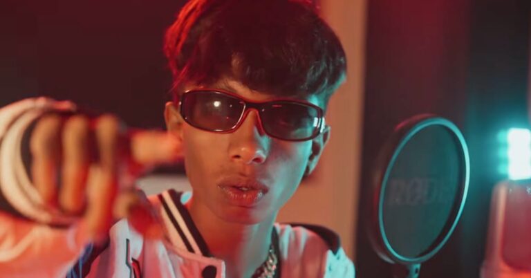 Première : Rare's Viral "VASTRAA" Freestyle obtient une sortie officielle après la co-signature de Cardi B