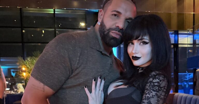 Qui est Pinkchyu, le « Goth Baddie » qui a remporté le Dating Show de Drake (et l'a fait aboyer) ?
