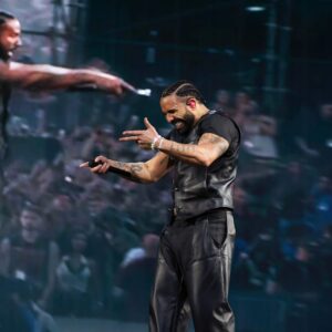 Drake présente « FOMO », son nouveau « pas si court métrage » : regardez ici