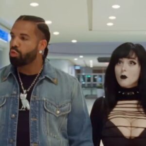 Drake ramène Goth Girl pour lui donner un relooking Emo dans le court métrage 'FOMO' pour "Princesse"