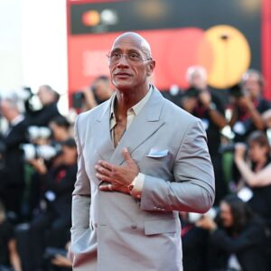 Dwayne Johnson dit que jouer un cascadeur atteint de démence dans « Free Byrd » a « changé sa vie »