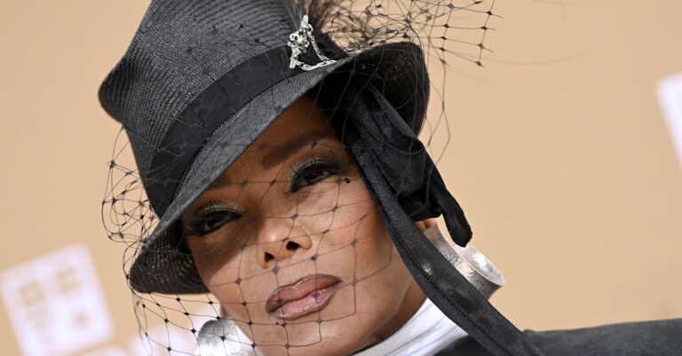 Janet Jackson annonce que le concert du 40e anniversaire de « Control » sera filmé pour un film