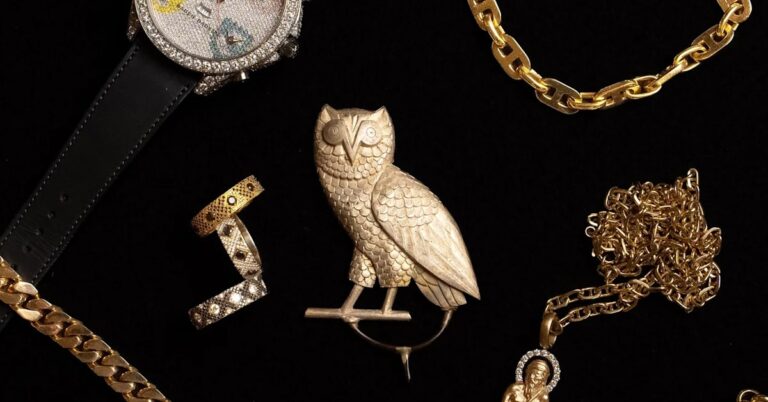 La collection de bijoux « Take Care » de Drake est à gagner pour 295 000 $