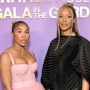 La meilleure amie de Savannah James explique pourquoi elle ne voyage pas en première classe avec elle et sera assise dans un siège moins cher