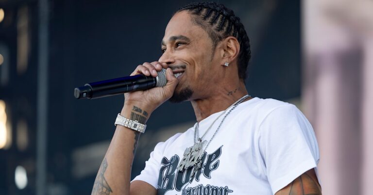 Layzie Bone explique pourquoi il n'est pas sur la tournée Bone Thugs-N-Harmony : « J'étais totalement laissé dans le noir »