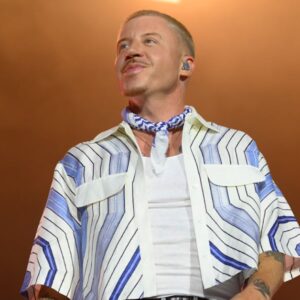 Macklemore répond à l'indignation suite au discours sur la « Palestine libre » lors du concert d'Ed Sheeran