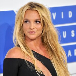 Britney Spears dit que sa sécurité a organisé un tir de paparazzi valant des millions : « Des connards ont gagné à la loterie »