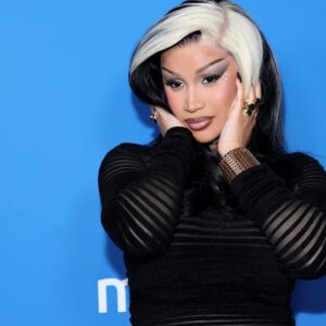 Cardi B s'offre une Rolex Daytona en saphir rose d'une valeur de 2,85 millions de dollars