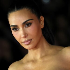 Costumes d'Halloween de célébrités 2026 : Kim Kardashian, North West, Paris Hilton et bien d'autres font tout leur possible