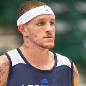 Delonte West révèle qu'il s'est marié avant son match de boxe