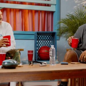 Ice Cube et Mike Epps apportent l'ambiance « vendredi » au nouveau programme « Listen & Podcast Rire