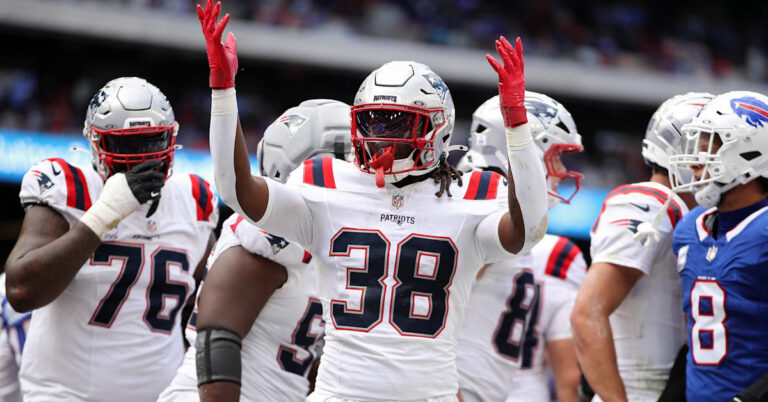 Mise à jour sur les blessures de Rhamondre Stevenson Fantasy Football : quand les Patriots RB reviendront-ils ?