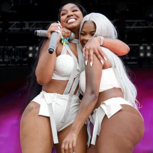 Yung Miami devient vulnérable à propos de la séparation des City Girls "Cher JT," Morceau : « Nous aurions pu écrire l'histoire »